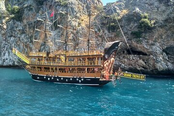 Alanya boat tour marina