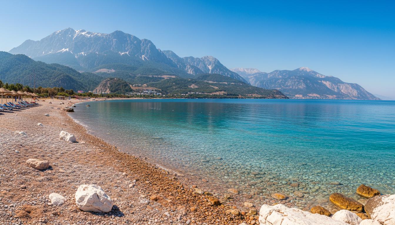 Alanya nightlife bar street crowded night view