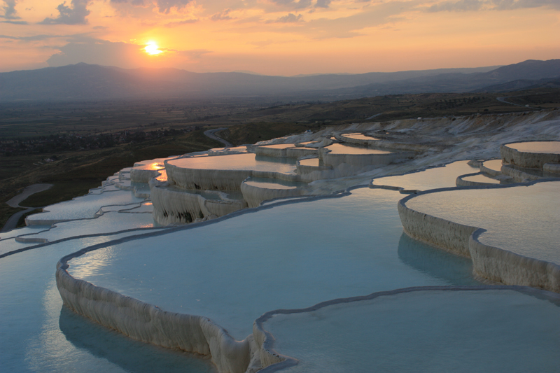 Pamukkale travertines at sunset from Alanya tour